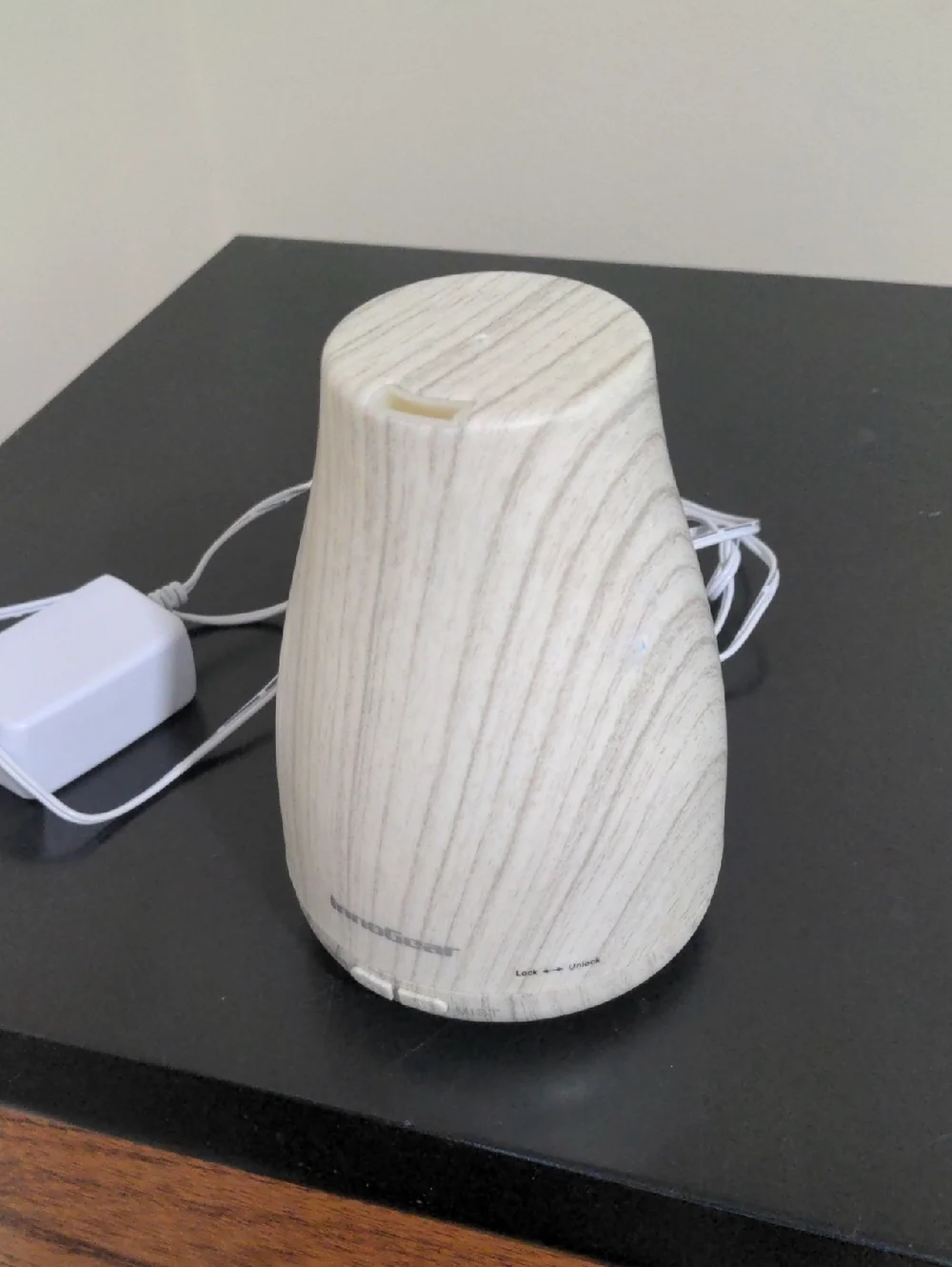 Plastic Essential Oil Diffuser - Cream